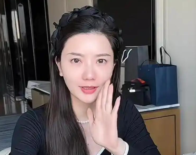 离婚一个月，猴哥前妻不再隐忍！公开回应被指小三，她不是软柿子