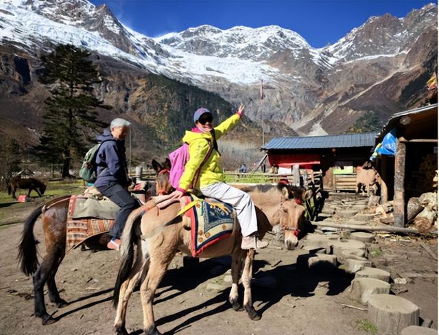 雨崩，一个让人语崩的地方（二）冰湖，上帝的最后一滴眼泪