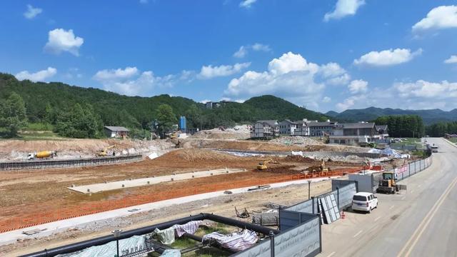 宜昌最北极，八成外地人涌入