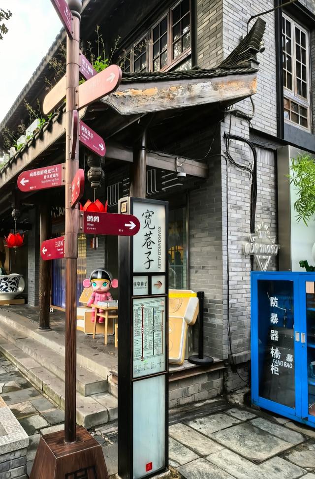 都说成都比重庆还要名气大，两地深度游后，才发现差距真的很大