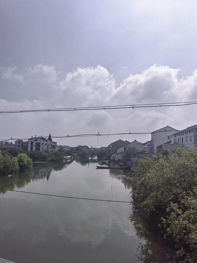 游逛塘栖丁山湖景区