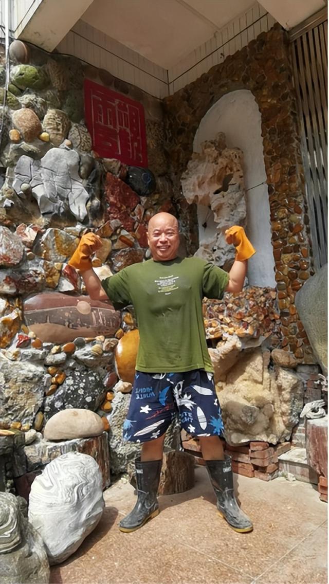 63岁骑行西藏，70岁建奇石馆，越老玩得越嗨