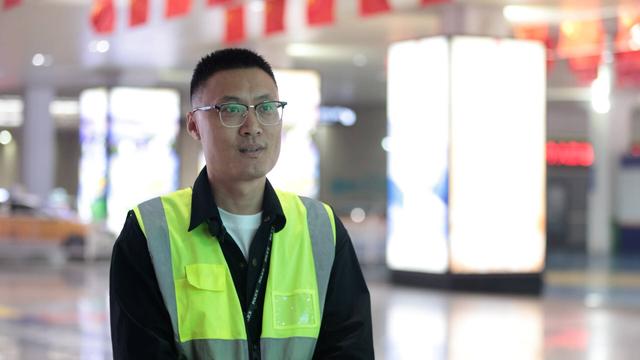 岱岳区：多点位点靓“中国红” 喜迎国庆氛围浓