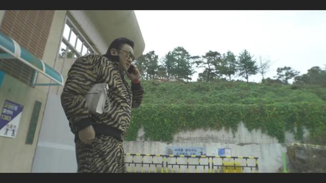 偷国人抄都抄不明白《十二使者》