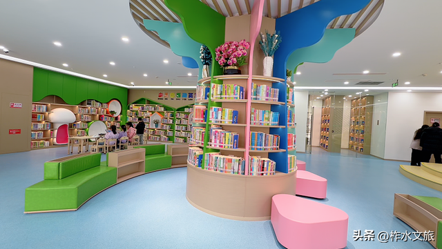 柞水县图书馆新馆开馆