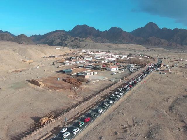 高铁直达！48小时玩转冬日磴口，观流凌、渡·阴山、冲沙漠，欢乐不停歇~~~