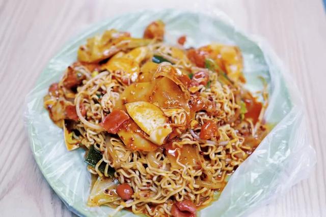 通高铁了，总要去一趟这座五线小城吧，美食和风景都被严重低估了