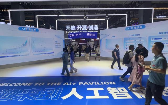 美国禁令成笑话？中国工程师破解英伟达CUDA封锁，黄仁勋连夜访华