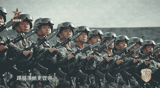 中国九三大阅兵在即，特朗普突然宣布，美国要再重新来一场阅兵
