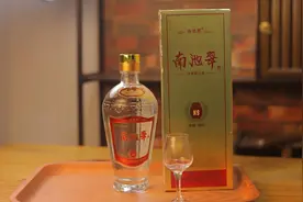 我是重庆人，发现当地只喜欢抽这 4 种烟，喝这 4种酒，您认为呢图片