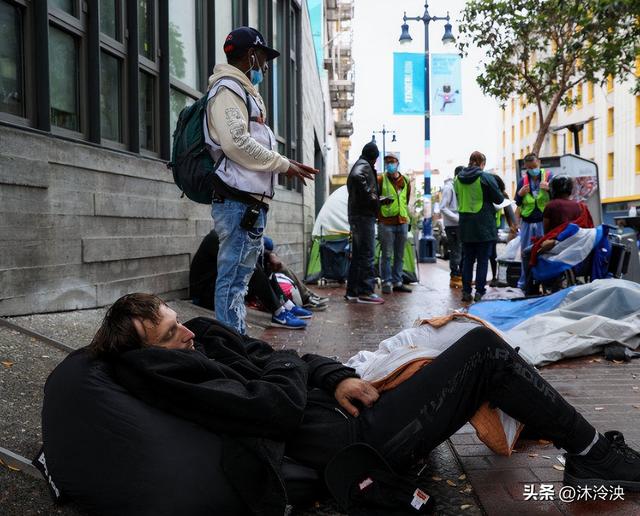 出大事了	，特朗普或下台，印度将被征500%关税，美国收获千万石油