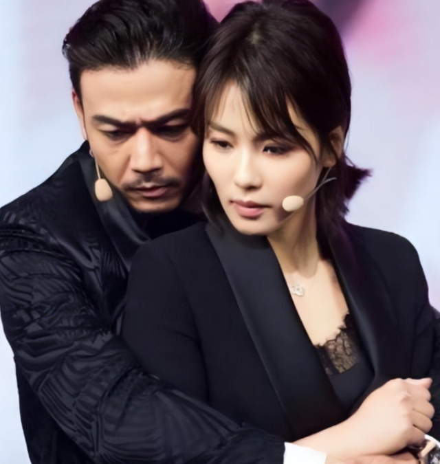 不顾央视警告顶风作案，和刘涛传出绯闻的杨烁，如今风光不再！