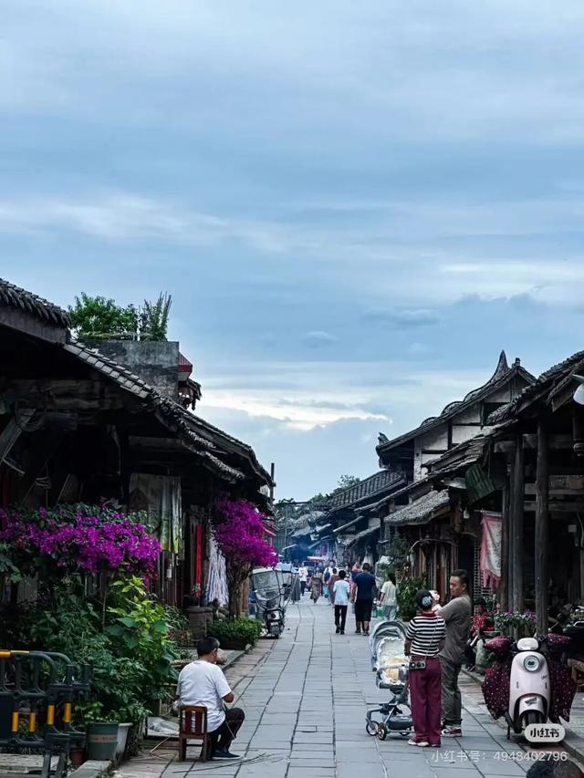当天来回！新挖成都1H冷门徒步线，古道遛娃秘境吸氧！7元炫爽地道美食！