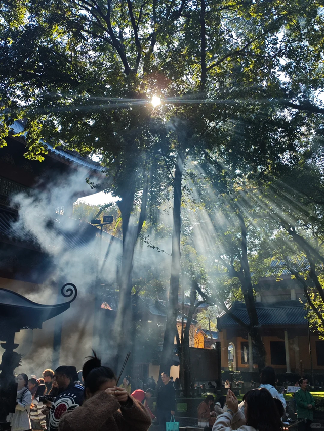 灵隐寺放弃3.6亿门票收入，能变成下一个“西湖奇迹”吗？