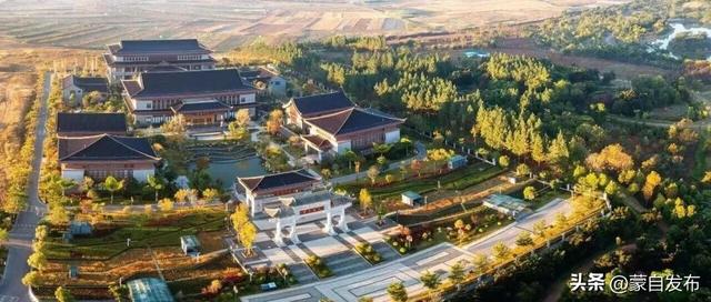 就在蒙自，超热闹！你打卡了？