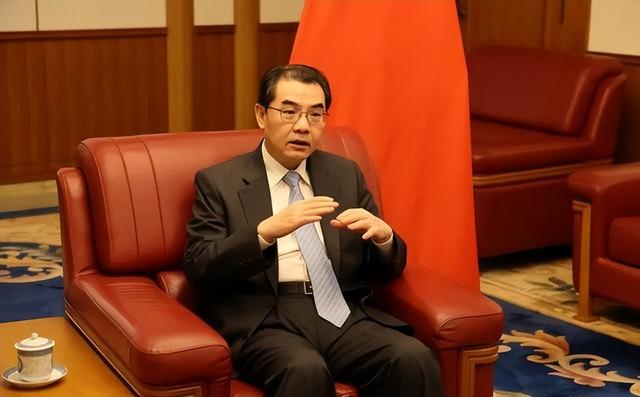 日本最惧怕的敌人出拳了，日方求见中国，中方的回应“震耳欲聋”