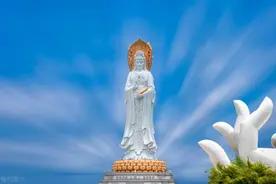 神话传说中，观音有三十三法相，那么菩萨到底是男性还是女性呢？图片