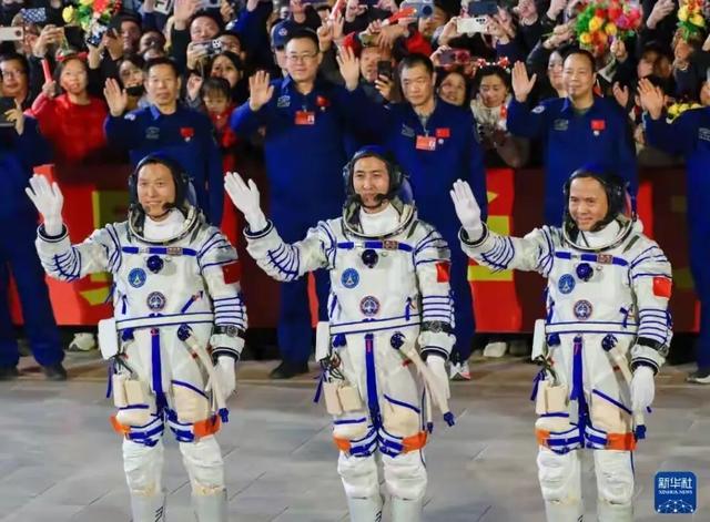 神二十一发射成功，航天员出征“手提箱”没了，神舟二十将返回