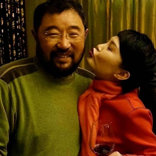 与潘虹和平离婚后，爱上小21岁的王小丫，今78岁的米家山后悔了吗