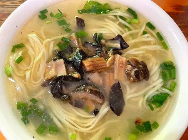 当天来回！动车40min直达冷门吸氧地，竹海徒步戏水钓鱼！物价感人、地道风味好吃到爆！
