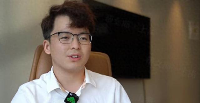 地铁诬陷案二审结束不到24小时，当事人再发声，被告两女彻底社死