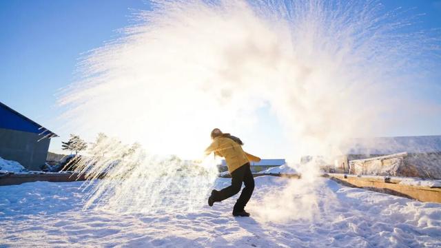 去赏雪，东北和新疆怎么选？速看！