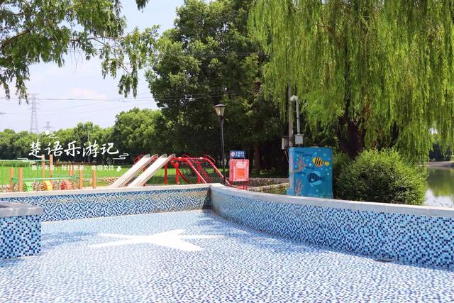 浙江宁波这个古村不靠山，却有浓郁的江南水乡意境，成为休闲胜地