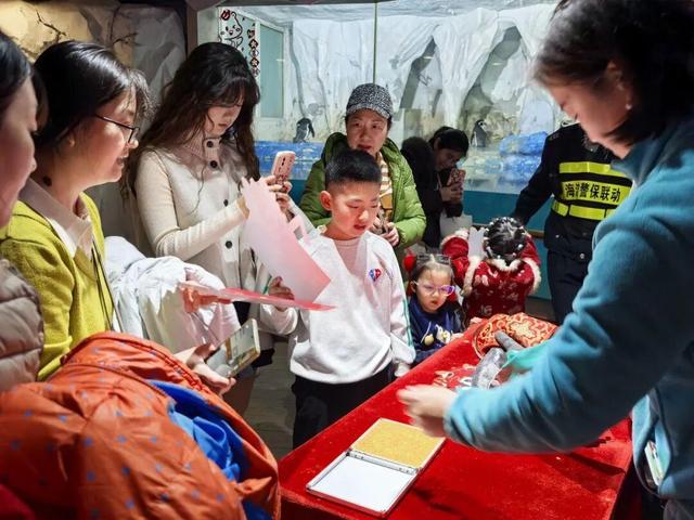 限量企鹅“福印”！海淀这个“海底世界”水下送惊喜