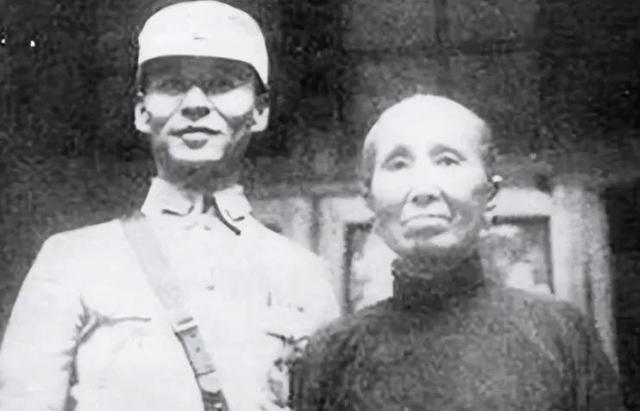 1950年蒋介石姐姐被判死刑，周总理求情无果：原来她还有另一身份