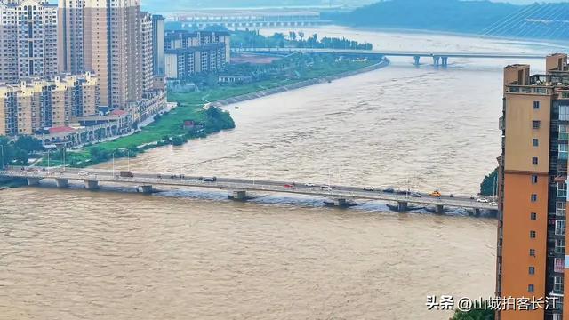 四川神奇的县城，明明离海很远，为何却是网友眼中的“看海”城市