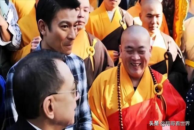 为什么释永信能这么“狂”？看他的两个老师就知道了，身份不简单