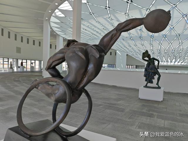 参观广州艺术博物院！它的独特岭南风格和现代美感成为广州新地标