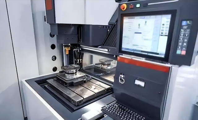 让中国光刻机变成废铁？被批傲慢的日本下狠手，借势美国遏华