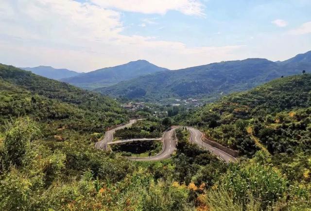 济南自驾去泰安，体验一下这条会唱歌的公路，沿途的风景也是绝美！