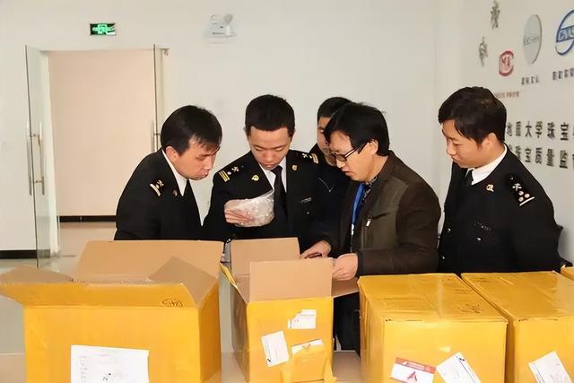 修建三峡工程，日本故意提供4000吨劣质钢材，中国海关如何应对？