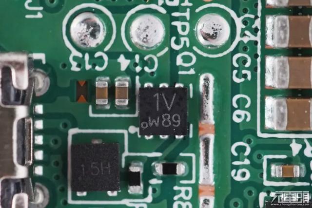 vivo移动电源深度拆解，内置功率器件全解析