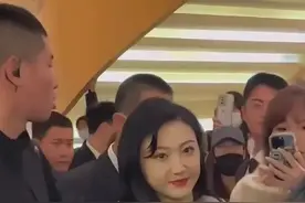 景甜的脸怎么感觉肿了？是最近胖了吗？图片