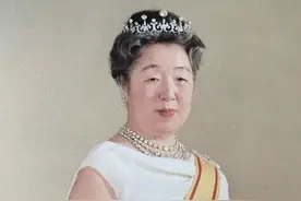 日本丑后良子：大脸盘子小眼睛，却被丈夫独宠，基因强大后代遭殃图片