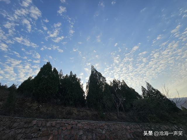 夕阳山外山，白云林中林，风景如画，美不胜收，不容错过!