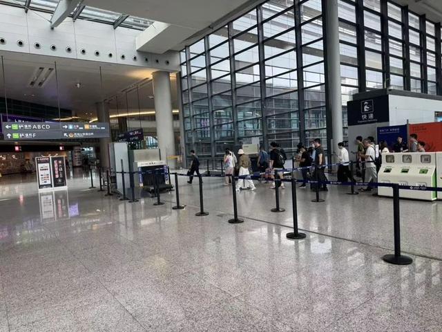 上海最新确认：浦东、虹桥机场变了！安检流程简化，今起实施！