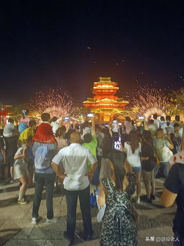 打卡鲁源村风景区