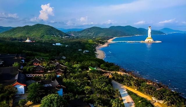 海南富商张晖：花8亿建108米观音像，4年后却死在水中，死因成谜