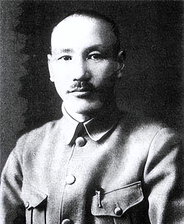蒋介石临终前告诉蒋经国：我这一生只敬佩一人，畏惧两人! 第12张