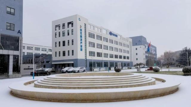 北京初雪限定浪漫！快来打卡中关村产业园地标雪景