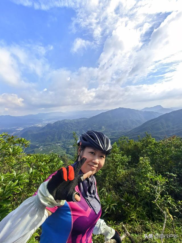 揭西猴面石徒步登山