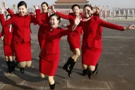 人民大会堂：服务部正式的300名编制里，为啥没有北京人人？图片