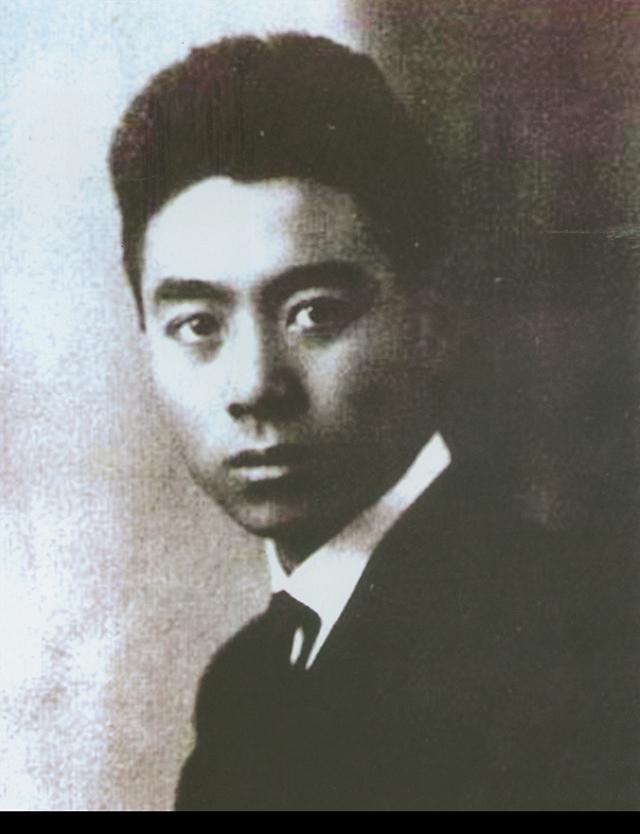 蒋介石为何不敢动周恩来？日记揭秘：动他，整个嫡系都得反！