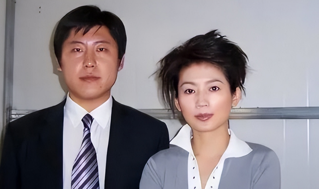 天道好轮回！57岁著名央视女主持王小丫，终于为自己的行为买单