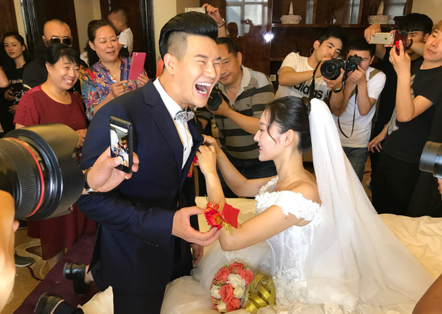 法院出手，嘎子哥谢孟伟再迎噩耗，老婆跑路传闻真相大白才两个月