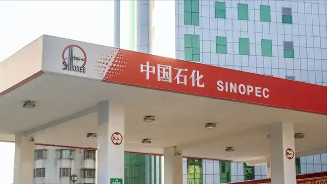 巴菲特最后揭秘！为什么"局外人"，能让伯克希尔穿越60年周期？